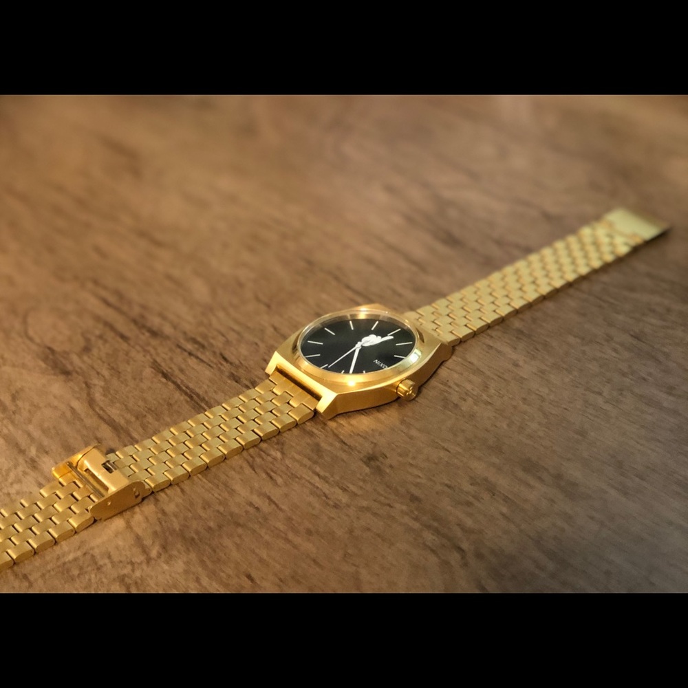 Nixon x Mickey Mouse Timeteller Gold & Black